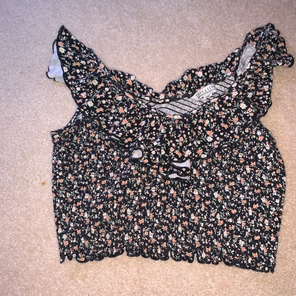 Off the shoulder cropped fringed floral top